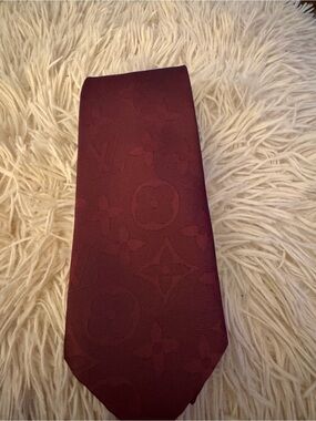 Louis Vuitton Men's Burgundy Monogram Jacquard Tie